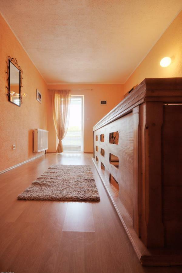 Ranch Terra Hotel Irinovac Bagian luar foto